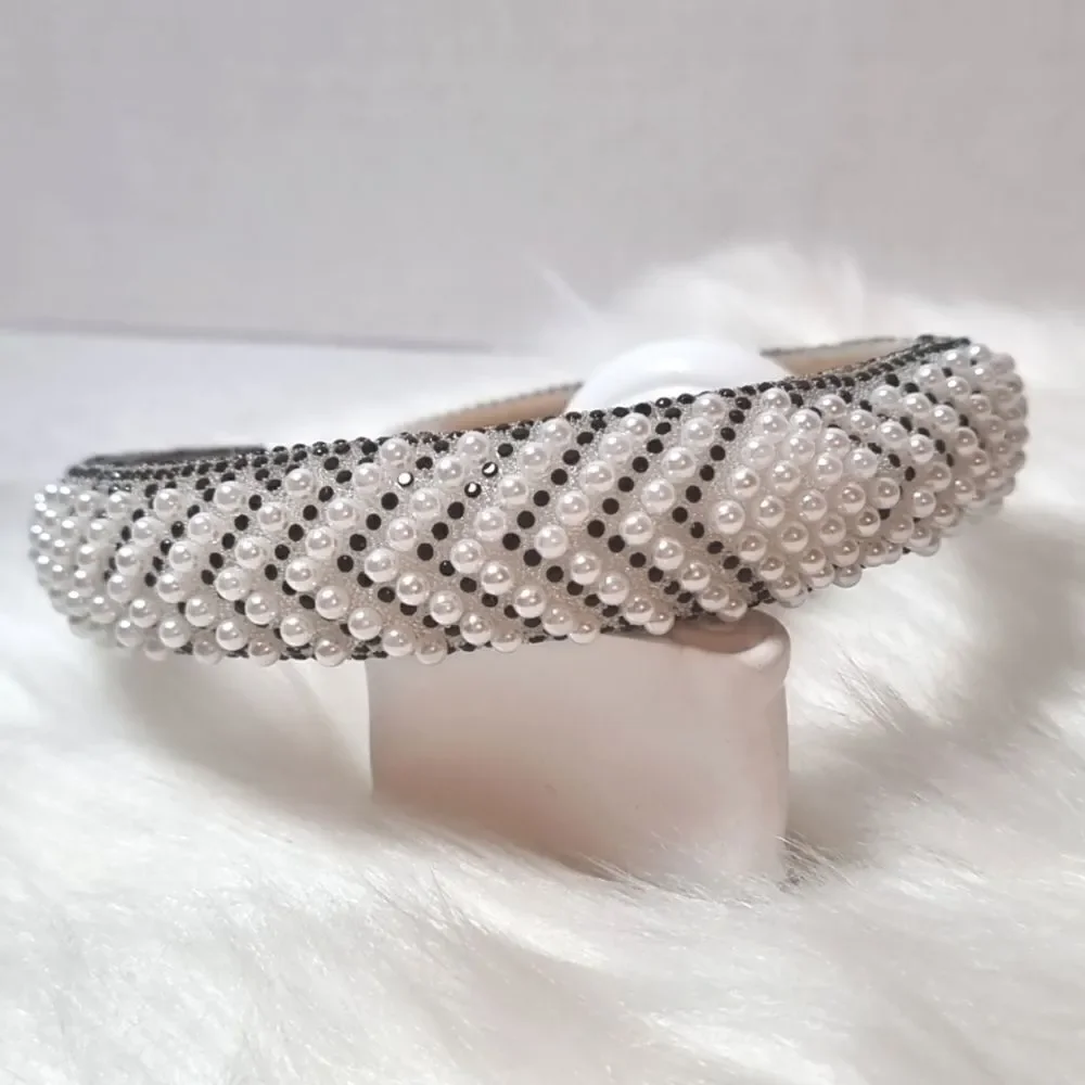 New PEARL BLACK N WHITE BAROQUE  HEADBAND padded geometric chevron